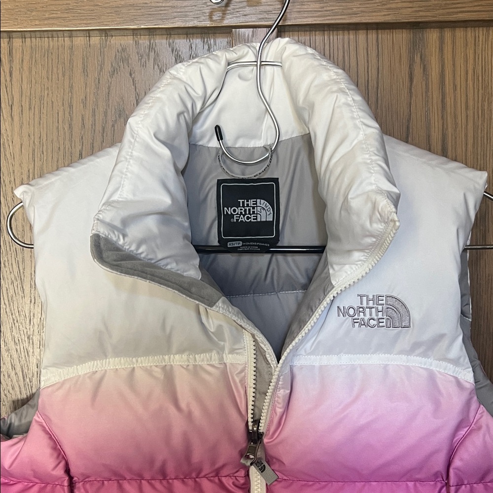 The North Face Pink and White Ombre women’s XS Vest - Picture 5 of 10